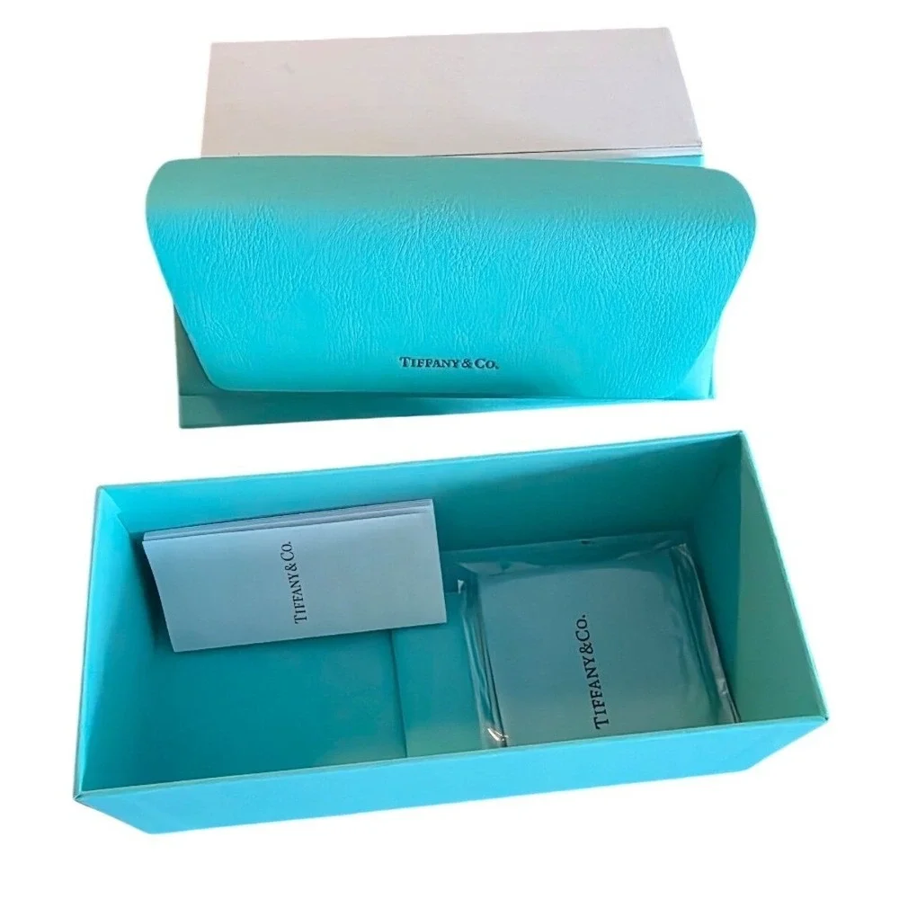 Tiffany & Co TF 3068 6141/9S Black Round Gradient Sunglasses‎ Italy New